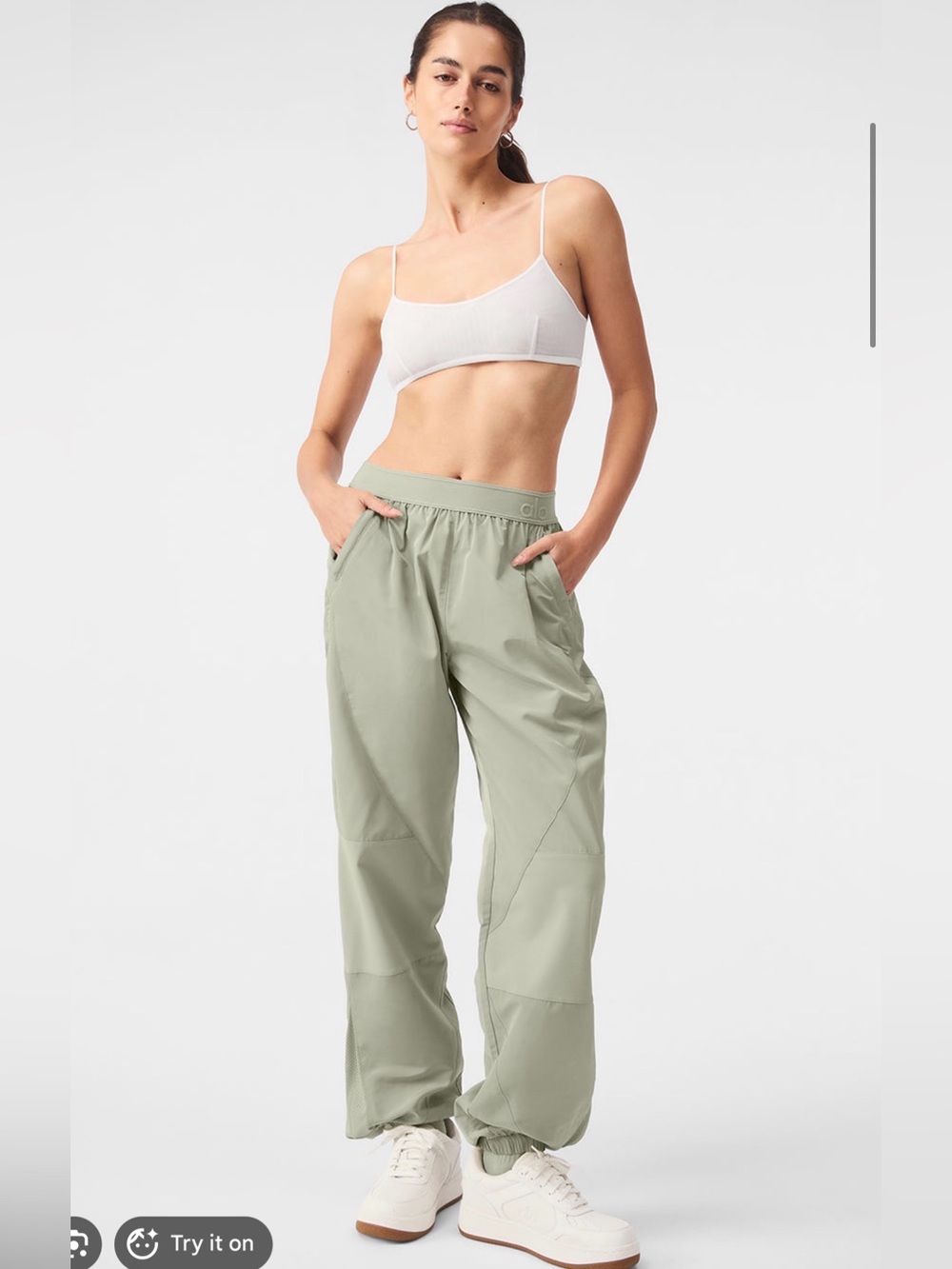NWT Alo Mixed Media Reinvention Jogger